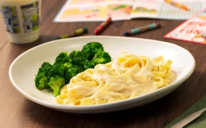 Kids Alfredo Sauce with Choice of Pasta (V)