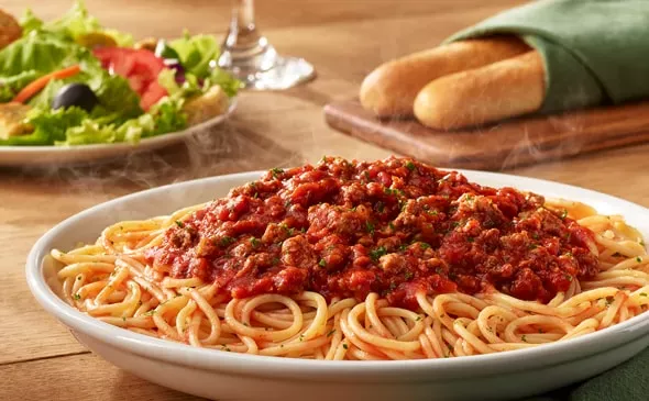 Olive Garden Spaghetti with Meat Sauce